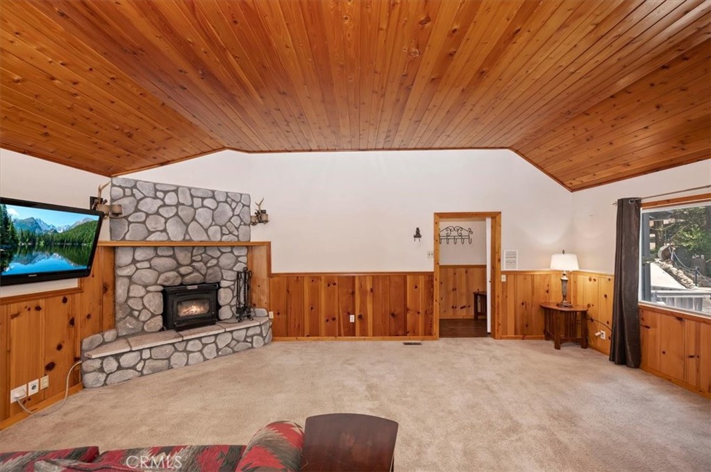 932 Cedar