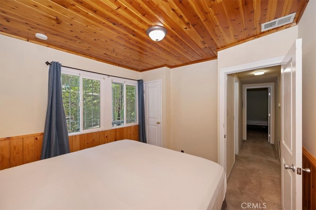 932 Cedar