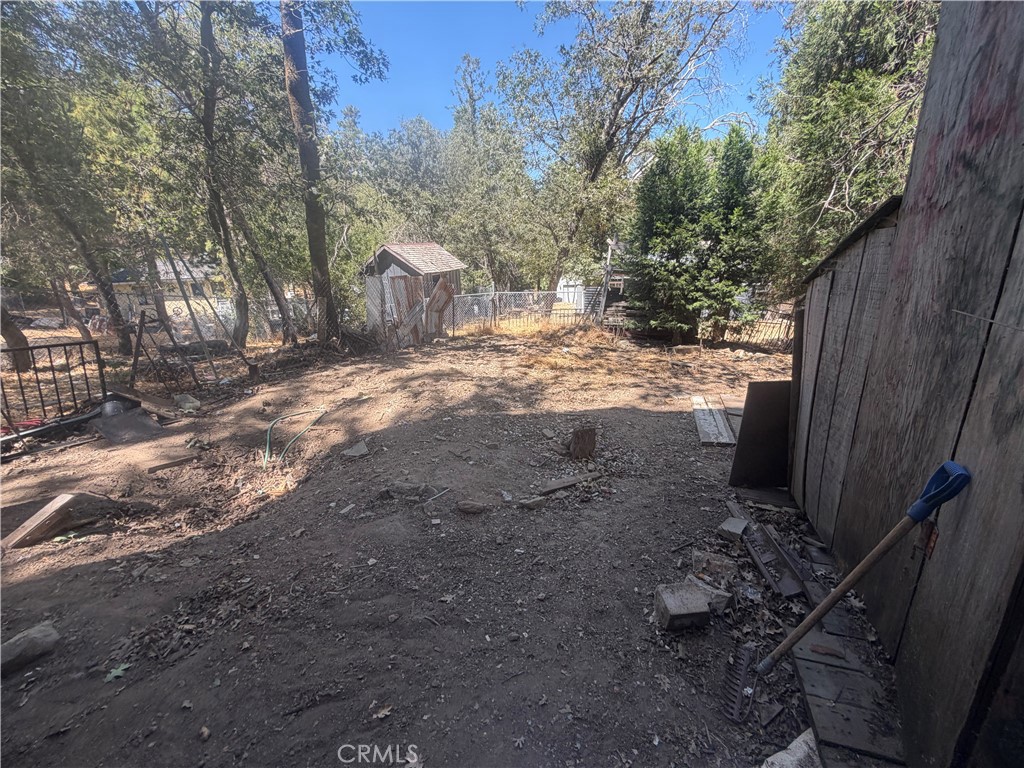 22052 Crest Forest