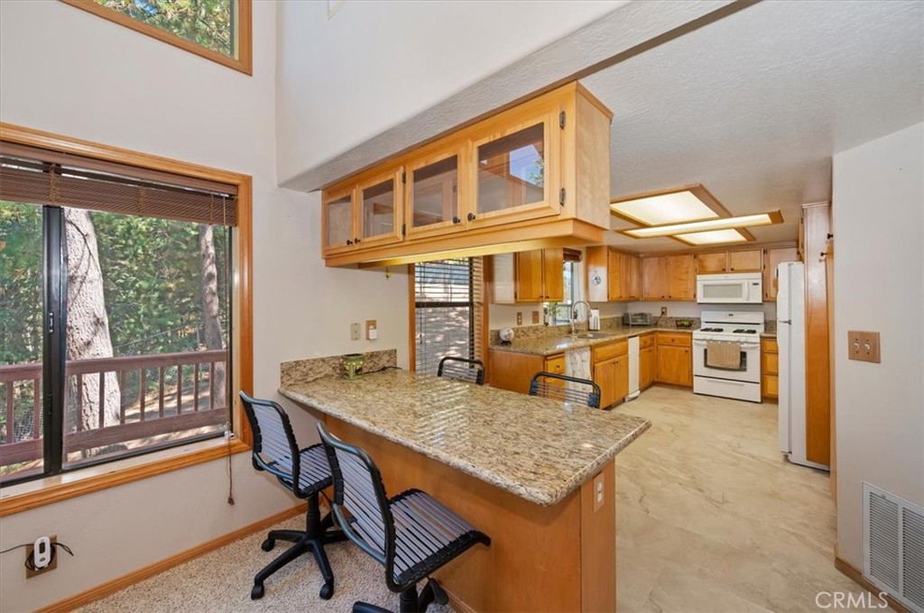 31310 Oakleaf
