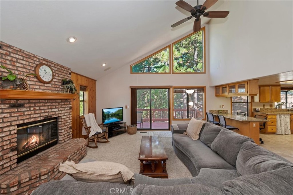 31310 Oakleaf
