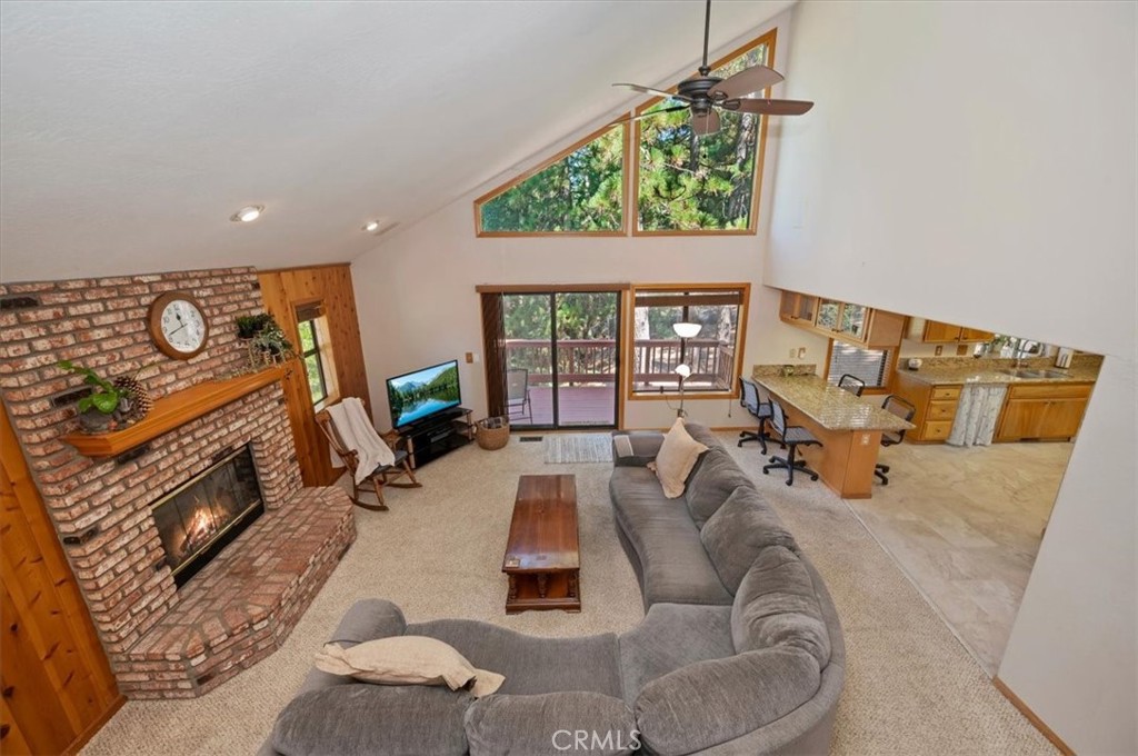 31310 Oakleaf