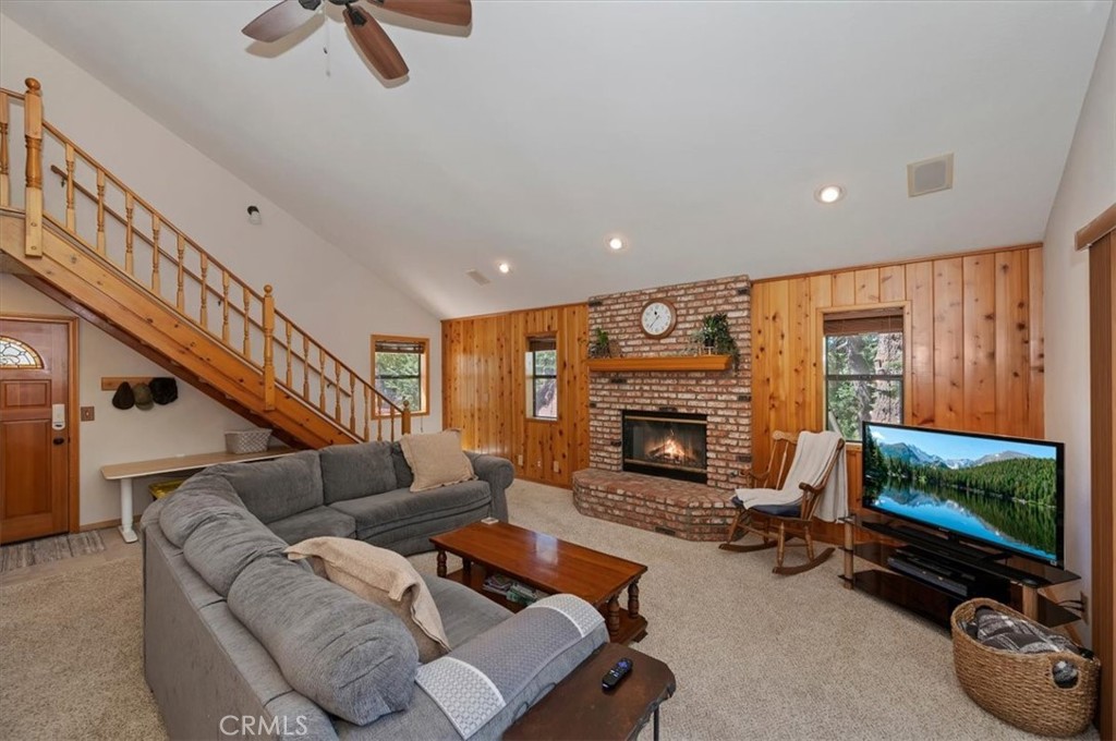 31310 Oakleaf
