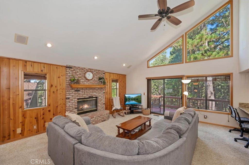 31310 Oakleaf
