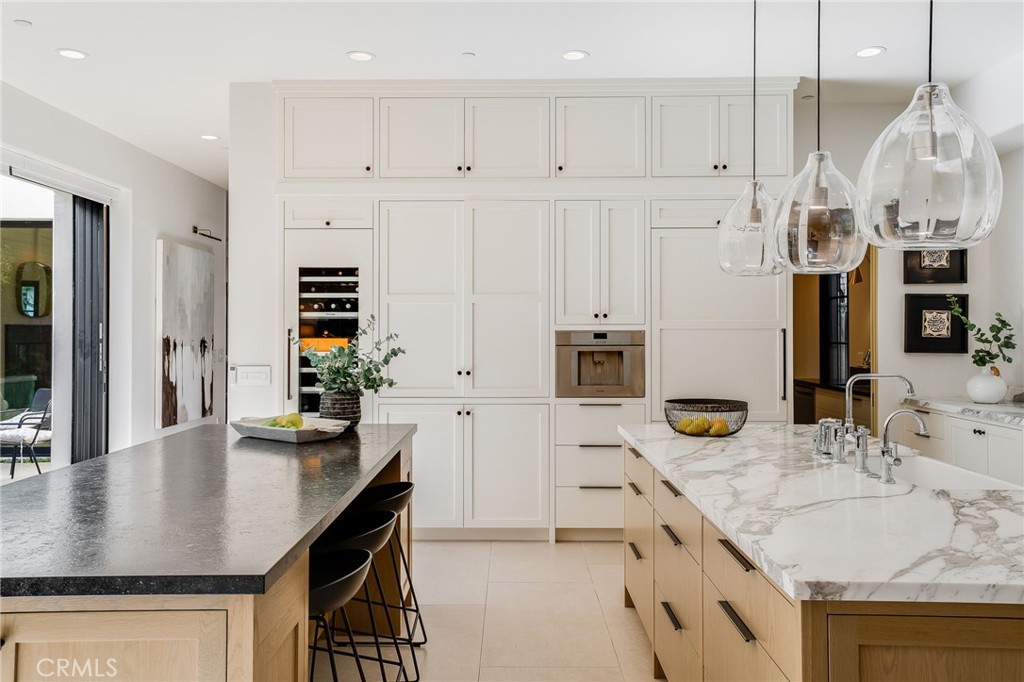 526 Riverside Avenue