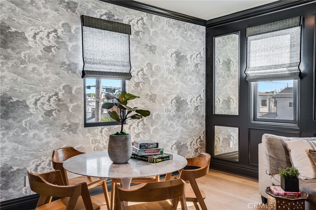 526 Riverside Avenue