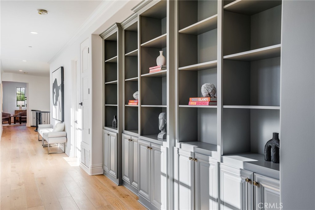 526 Riverside Avenue