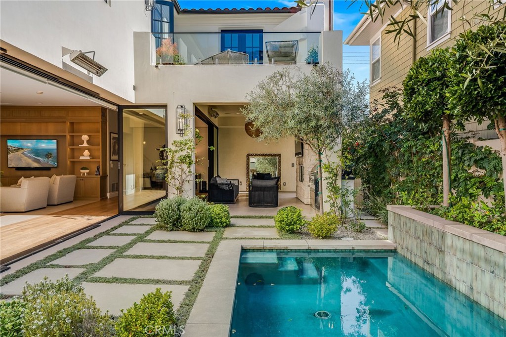 526 Riverside Avenue