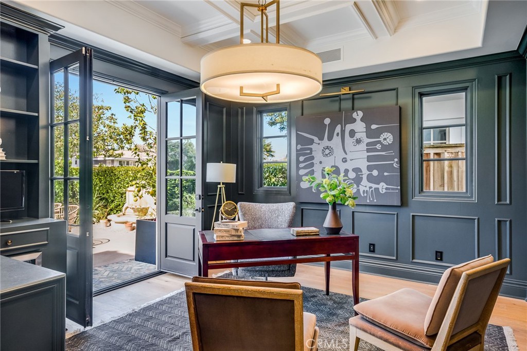 526 Riverside Avenue