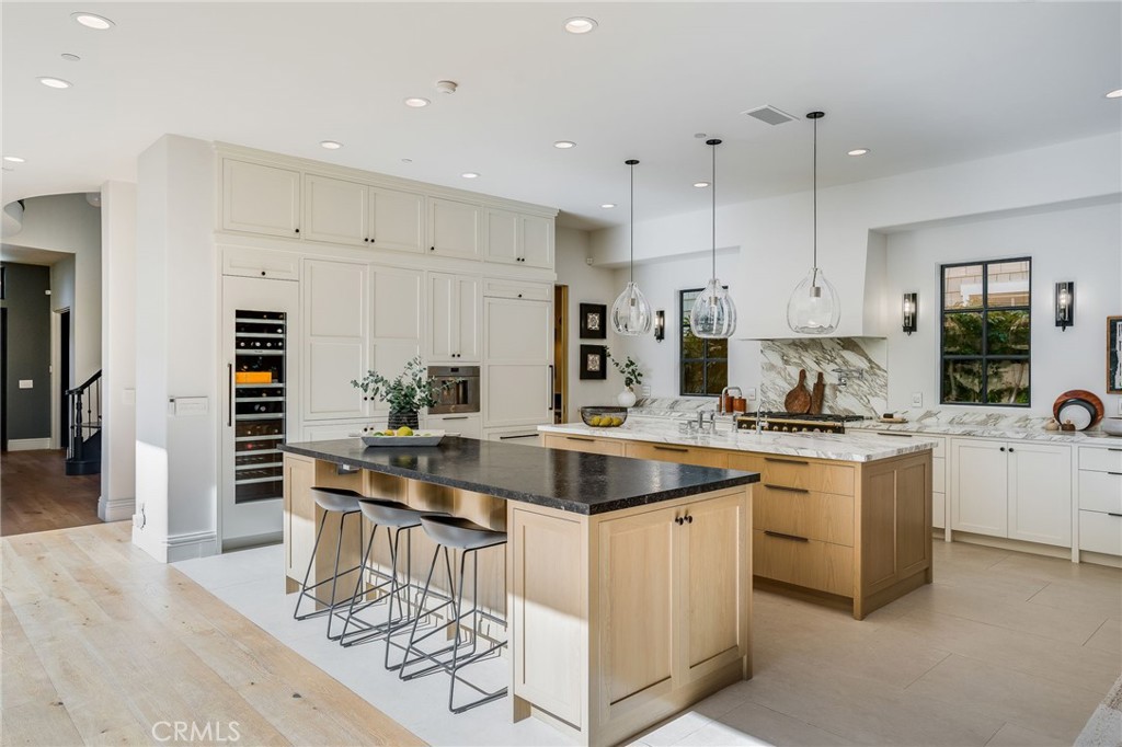 526 Riverside Avenue