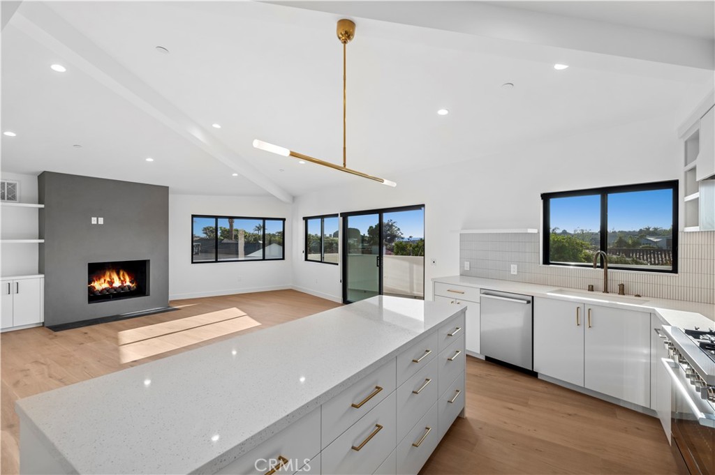 403 Serra Drive