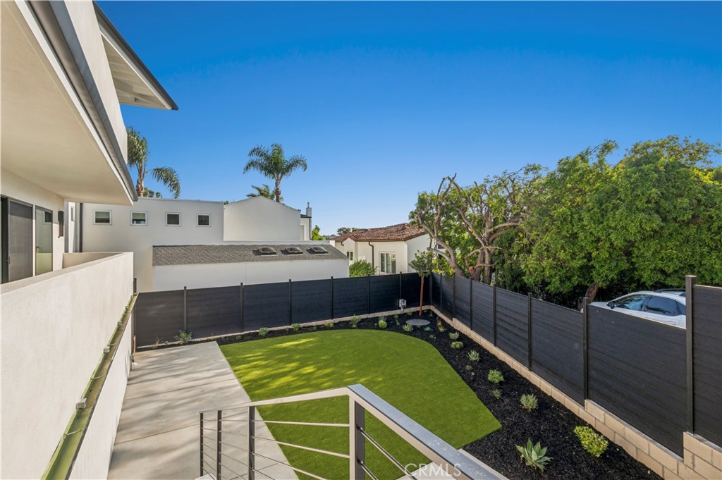 403 Serra Drive