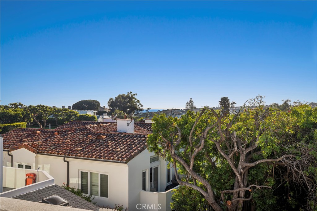 403 Serra Drive