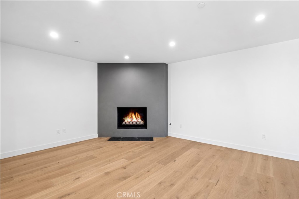 403 Serra Drive