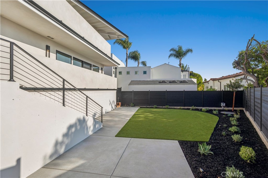 403 Serra Drive
