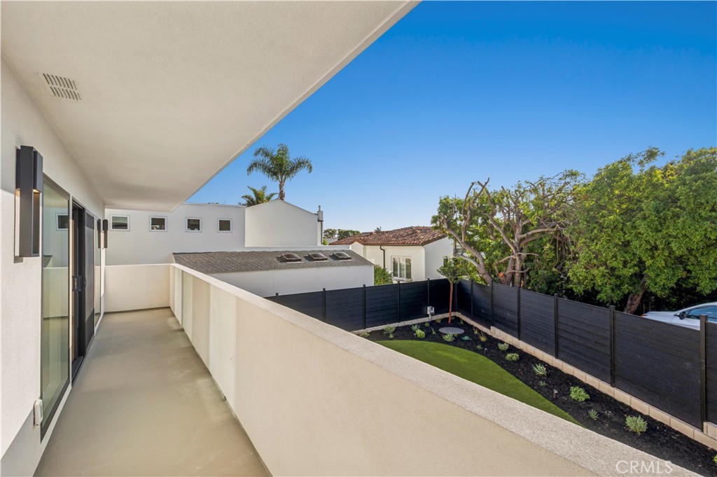 403 Serra Drive