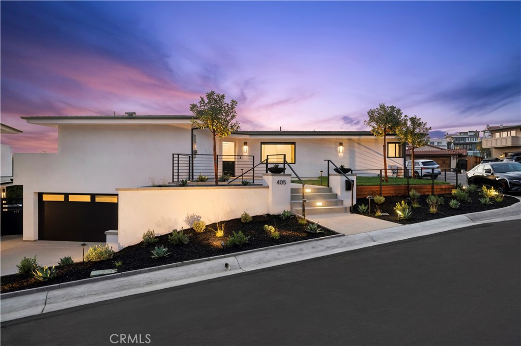 405 Serra Drive