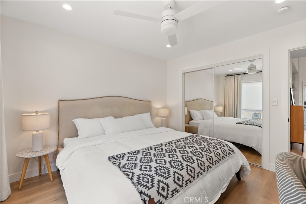 617 1/2 Acacia Avenue