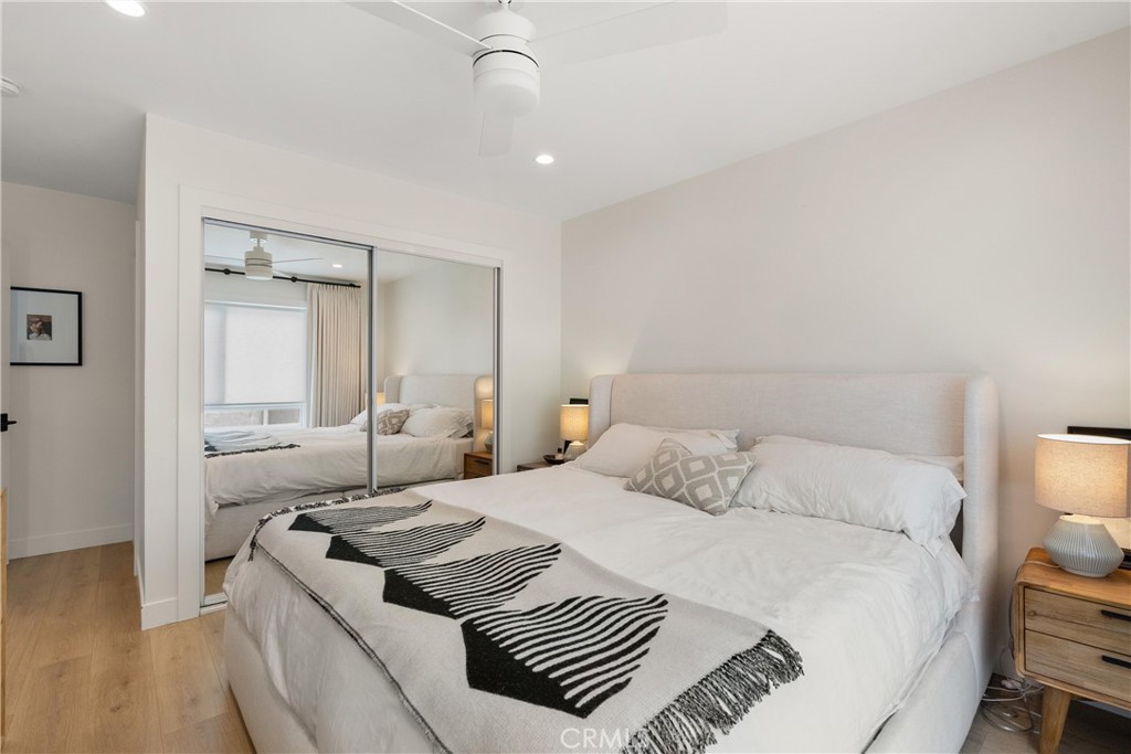 617 1/2 Acacia Avenue