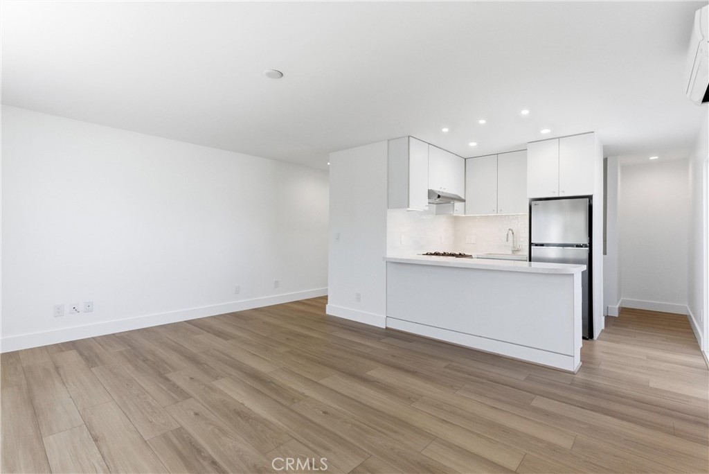 1/2 Jasmine Avenue