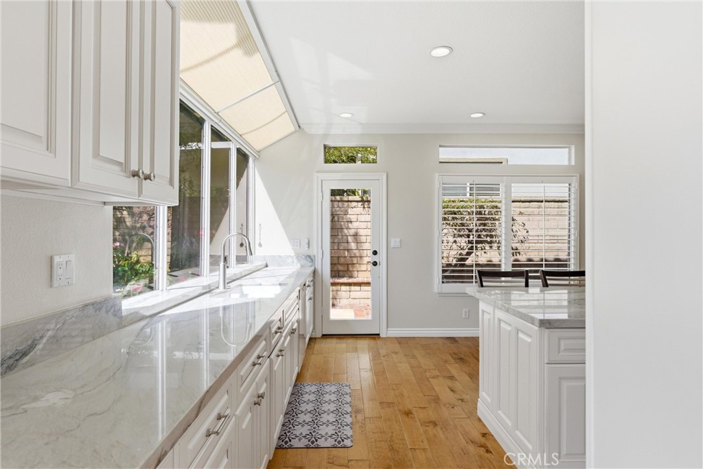 10565 Costello