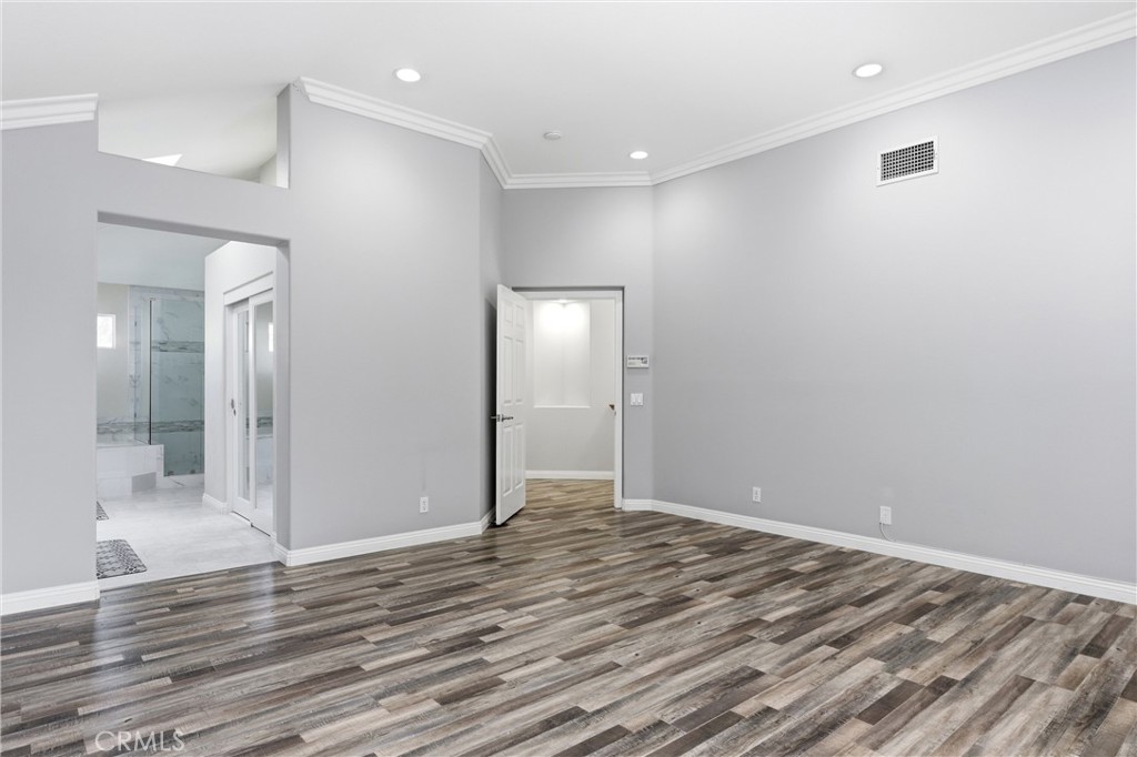 10565 Costello