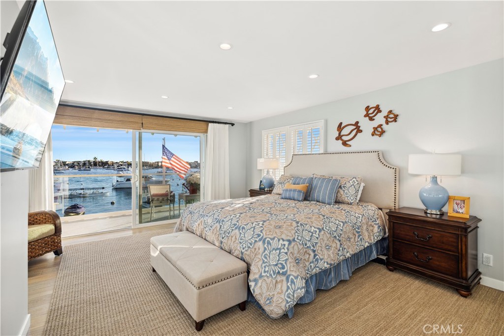 700 S Bay Front