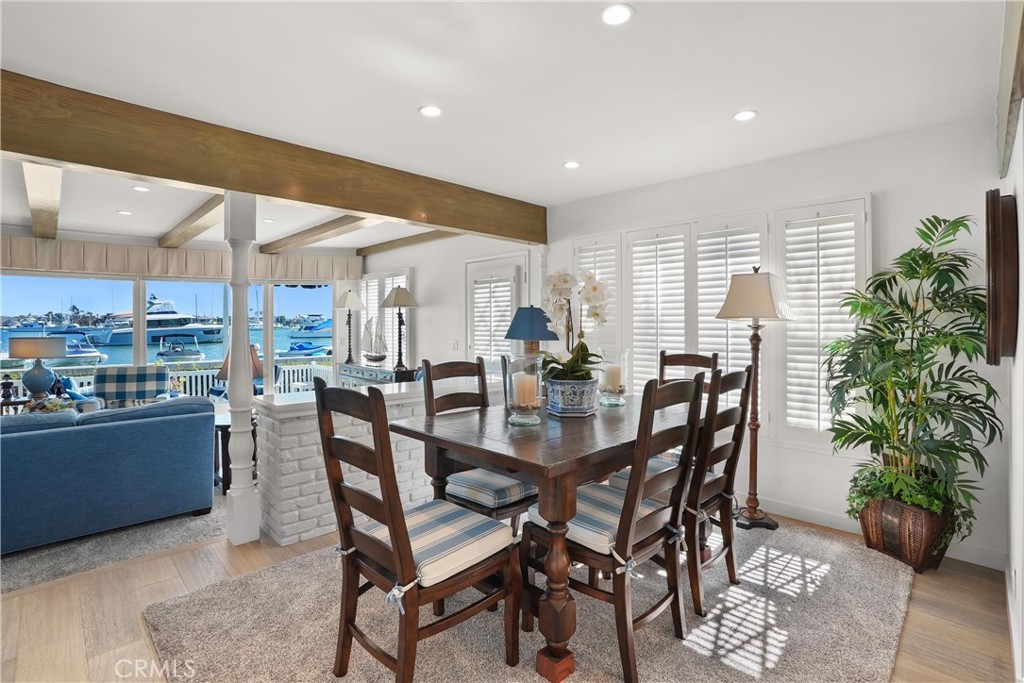 700 S Bay Front