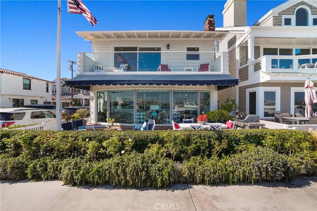 700 S Bay Front