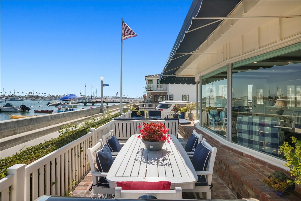 700 S Bay Front