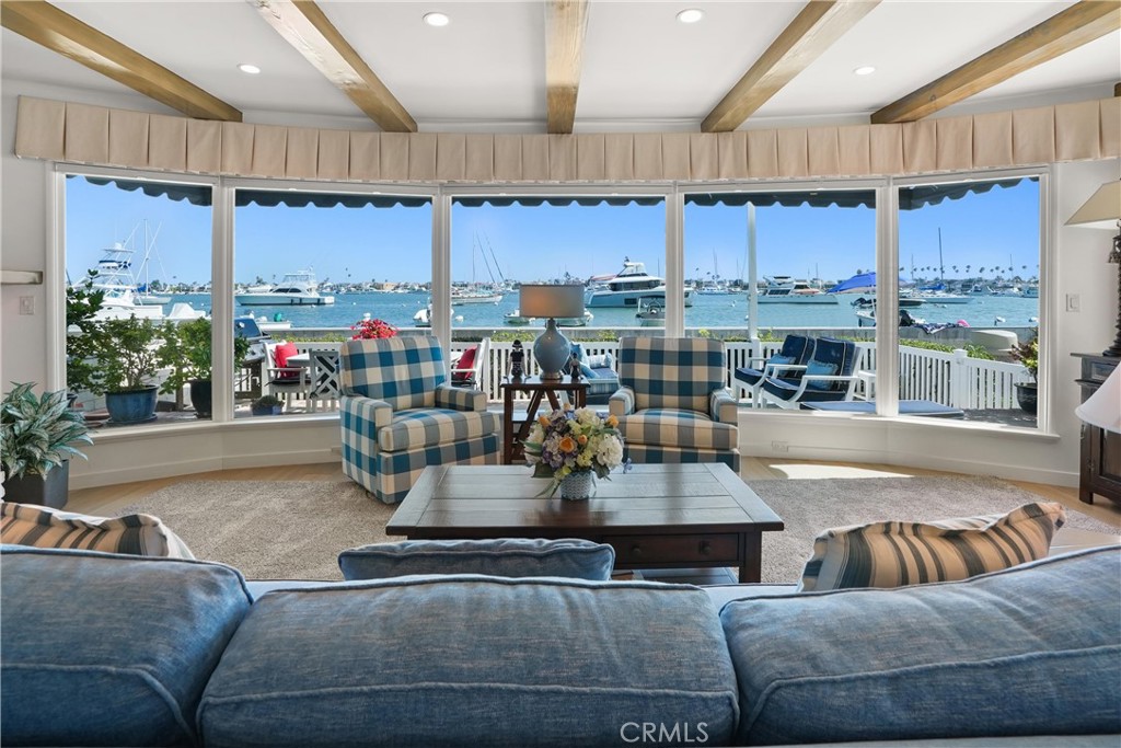700 S Bay Front