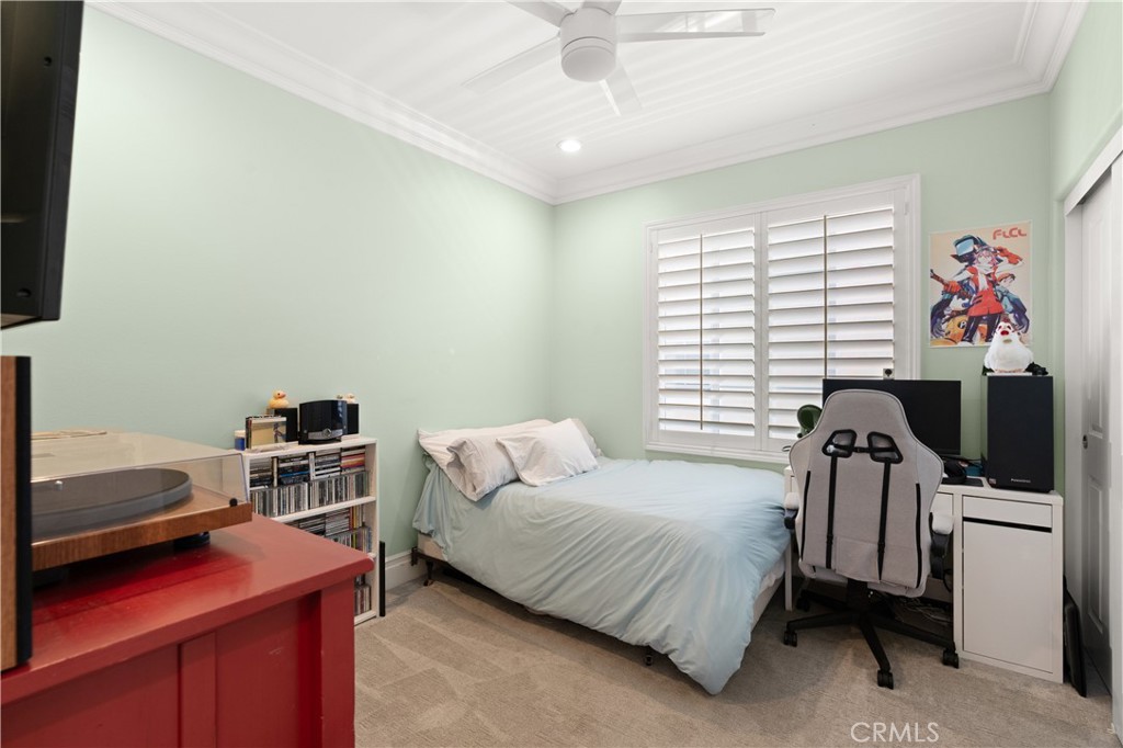 6572 Beachview Drive
