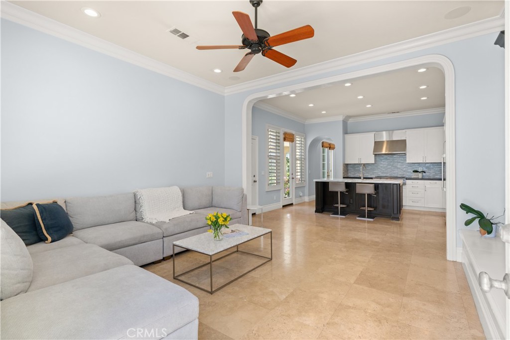6572 Beachview Drive