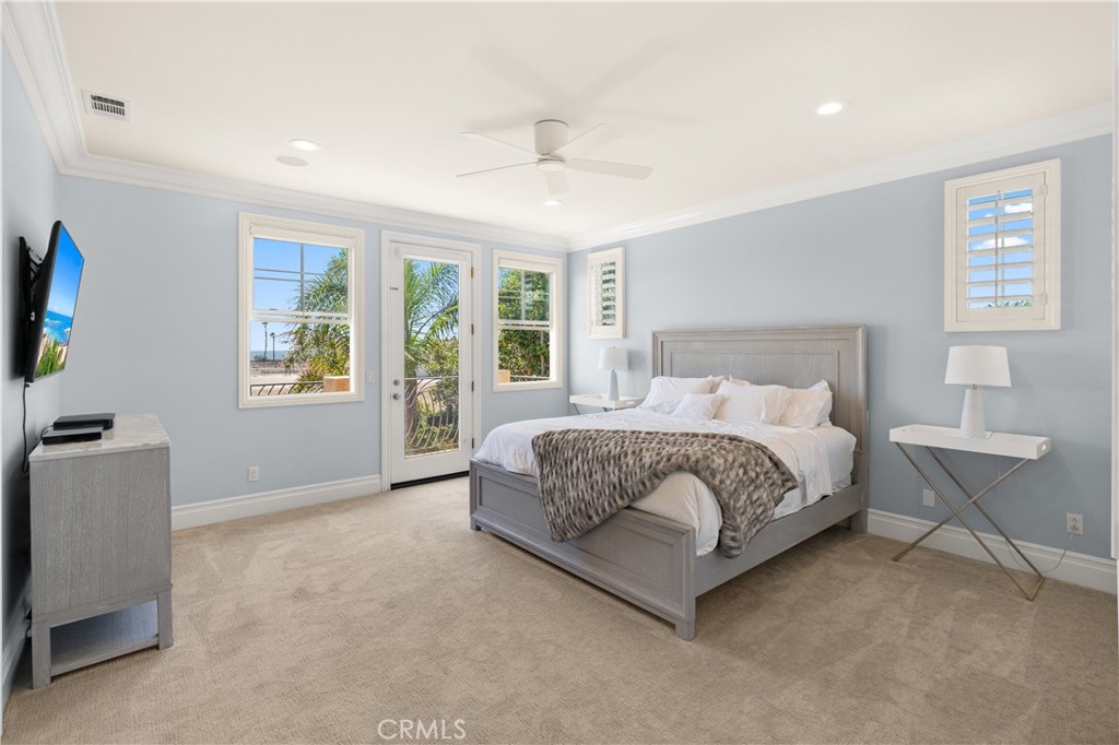6572 Beachview Drive