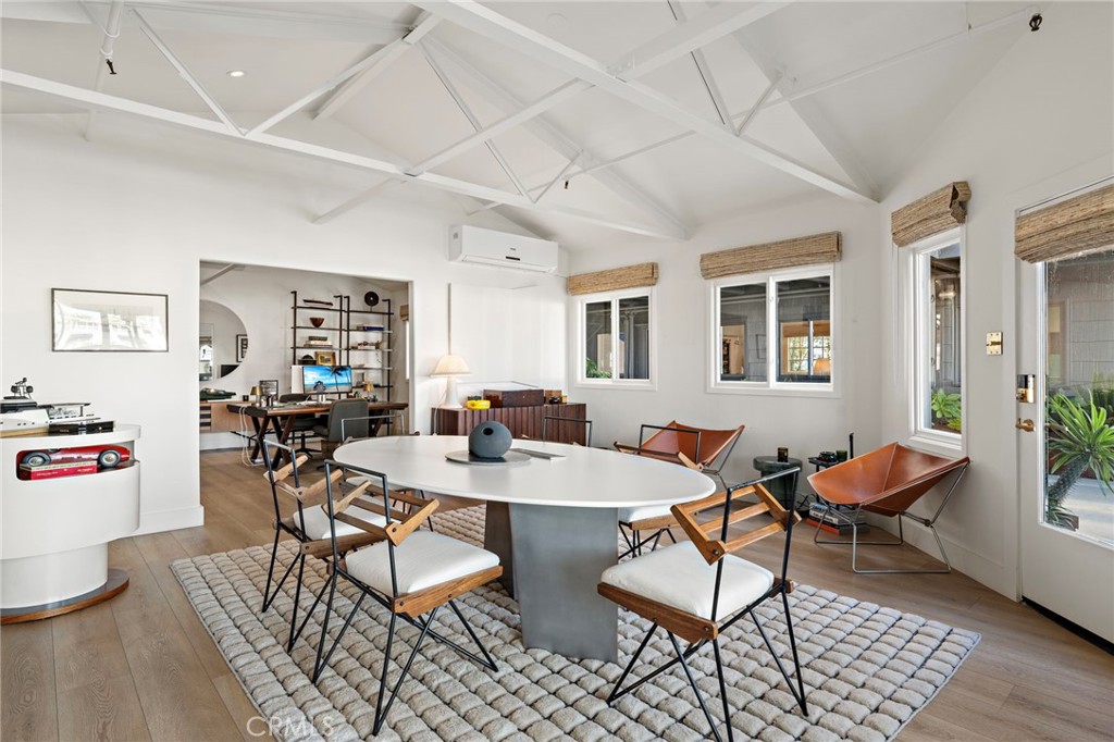 2808 Lafayette