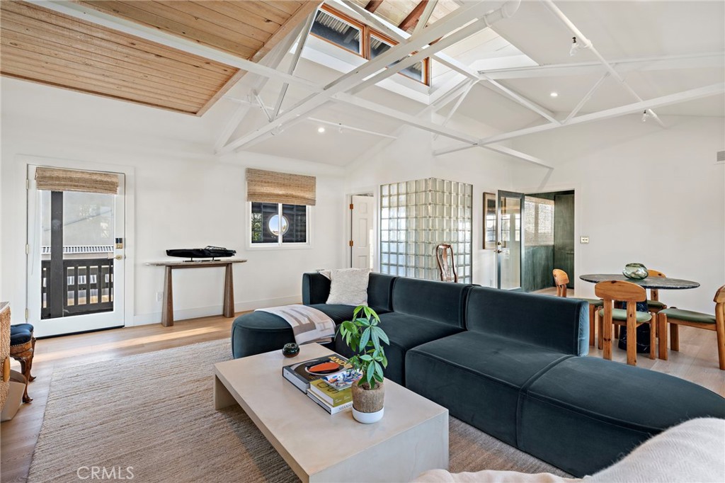 2808 Lafayette