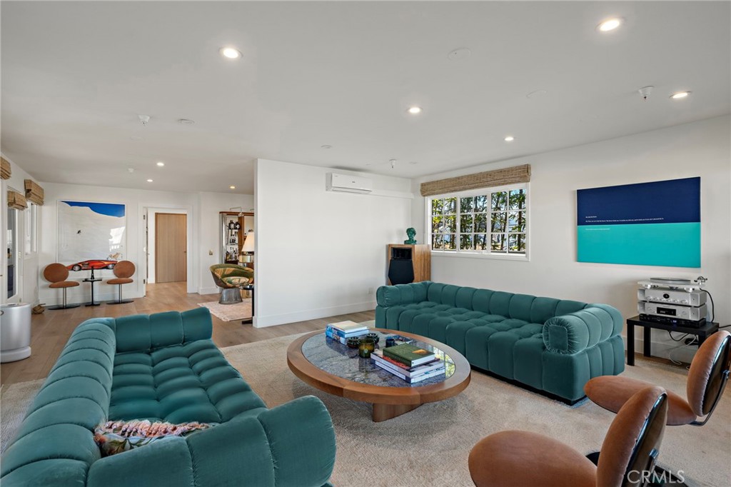 2808 Lafayette