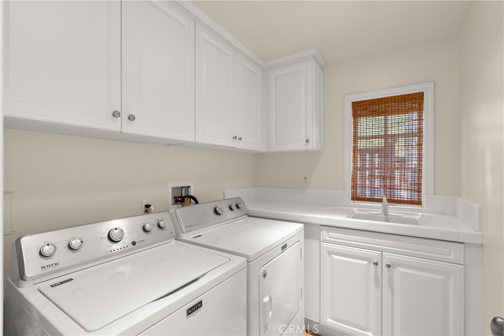 2501 Bungalow Place 1