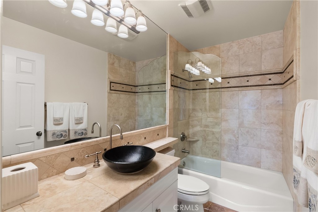 2501 Bungalow Place 1