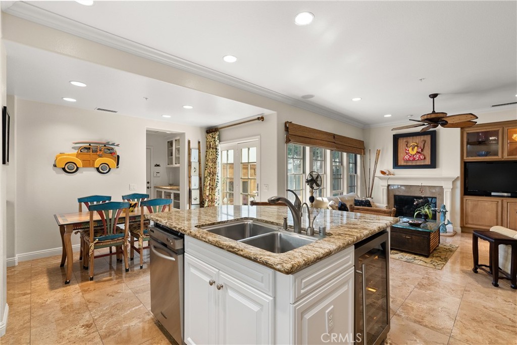 2501 Bungalow Place 1