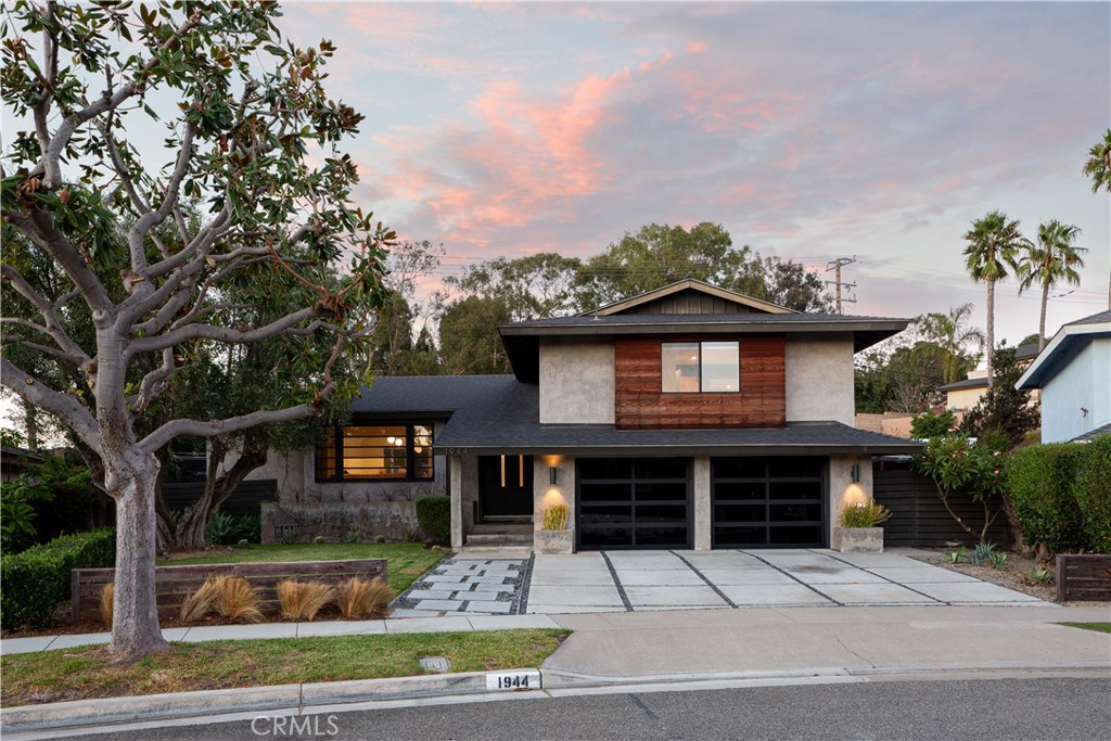 1944 Flamingo Drive