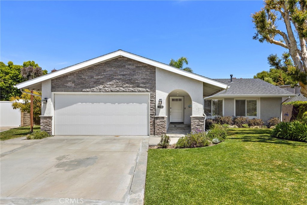 21882 Summer Circle