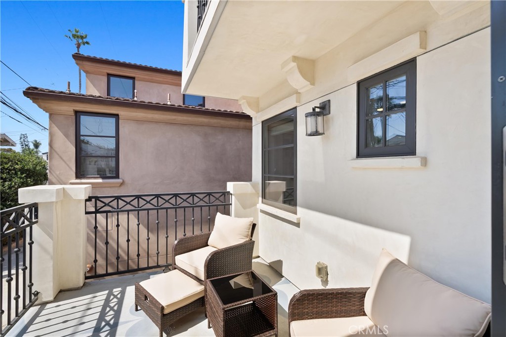 1/2 Marigold Avenue