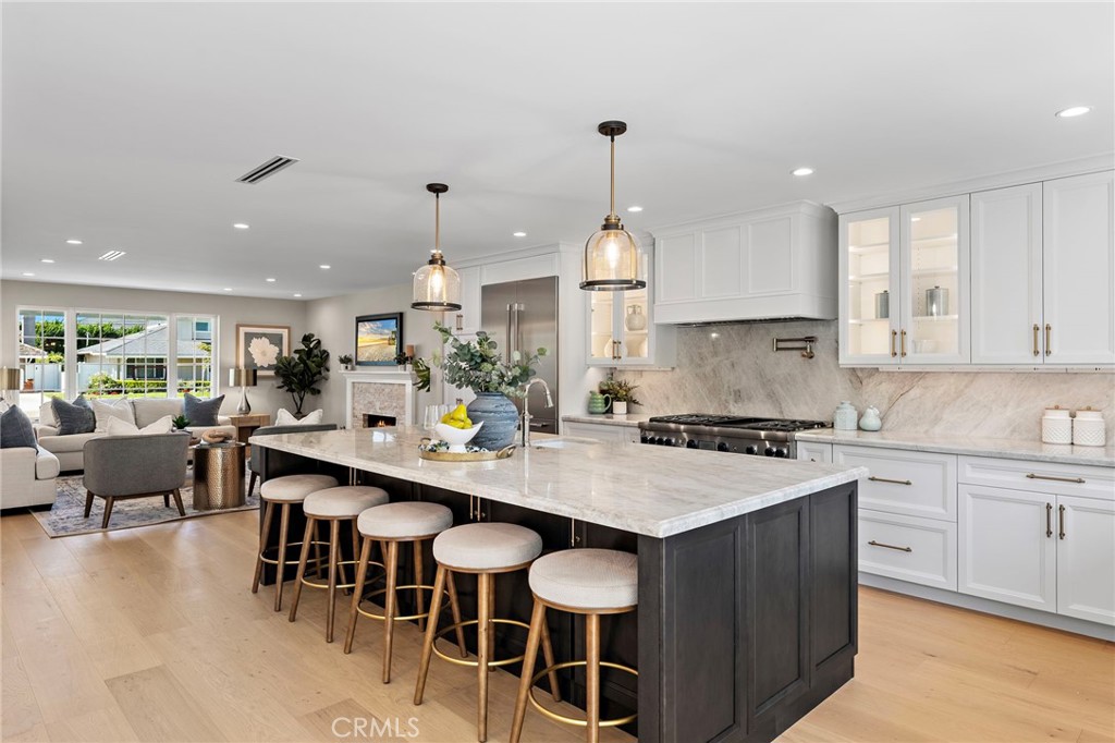 9072 Niguel Circle