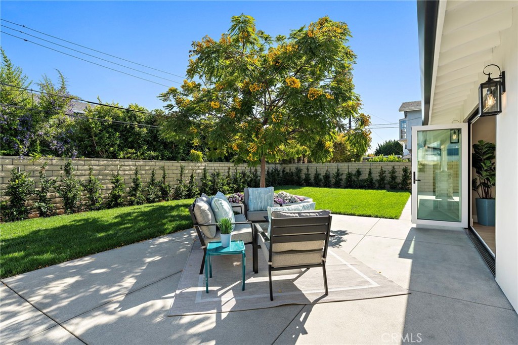9072 Niguel Circle