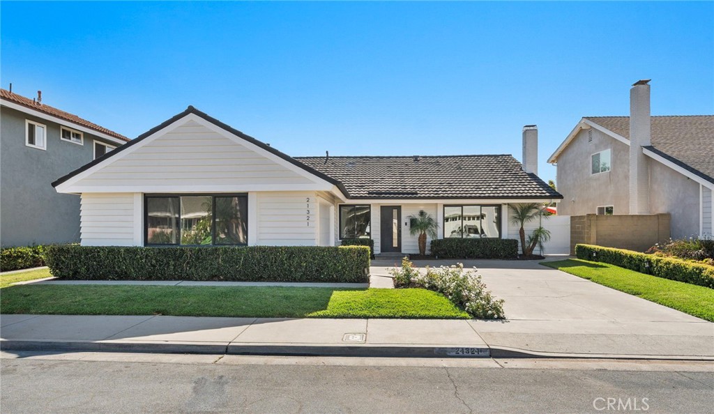 21321 Compass Lane