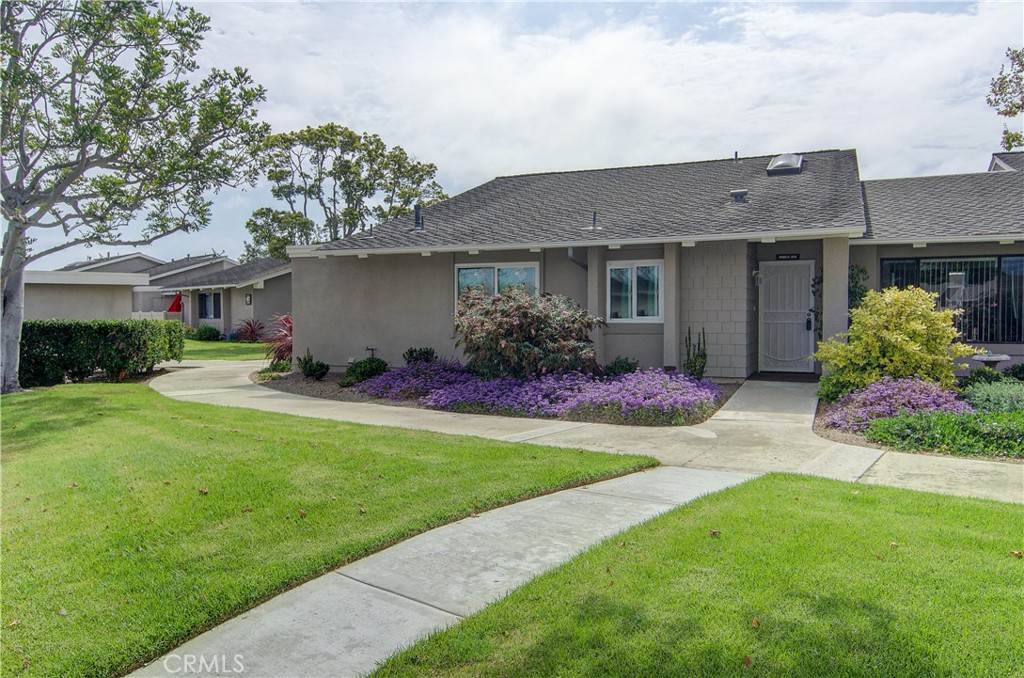8566 Trinity Circle 816D