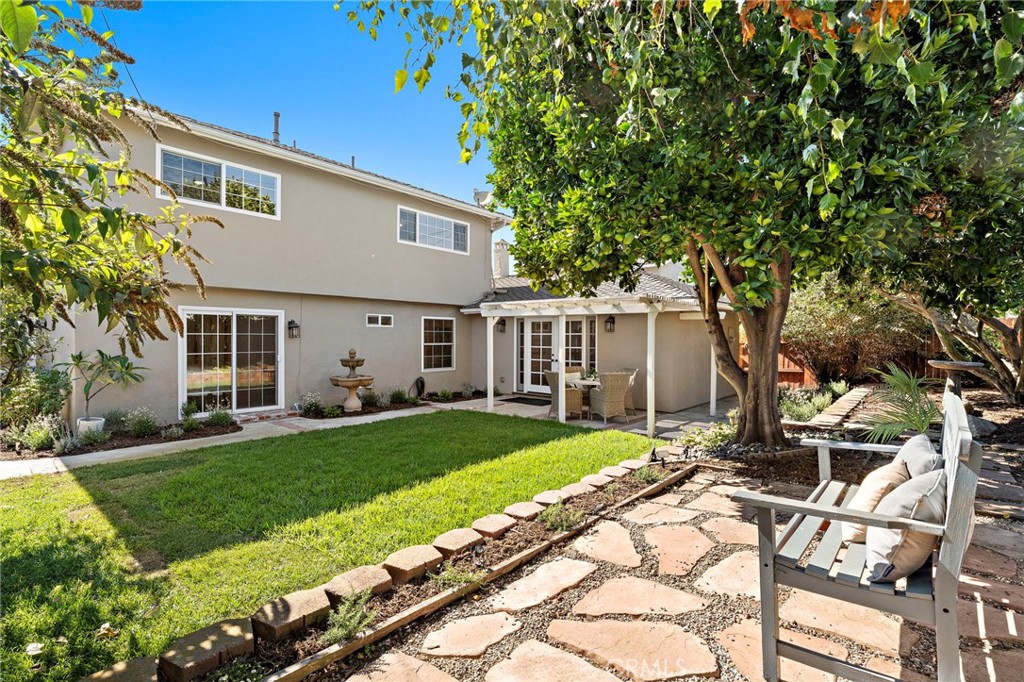 21612 Polynesian Lane