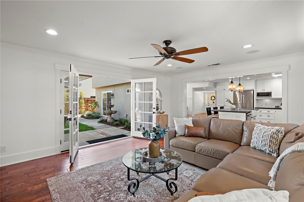 21612 Polynesian Lane