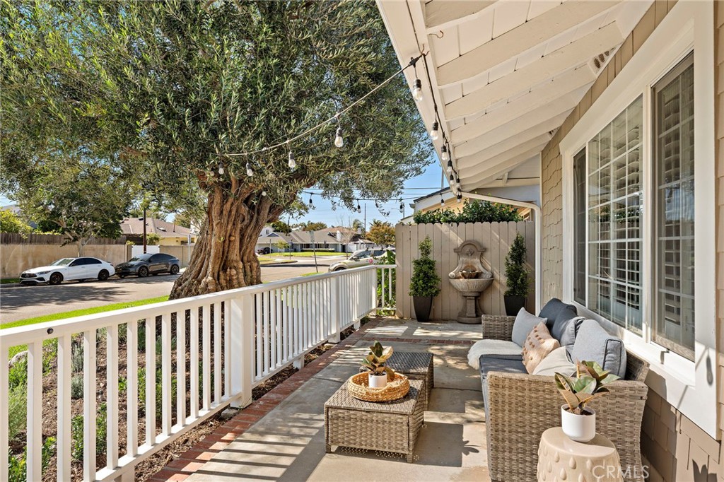 21612 Polynesian Lane